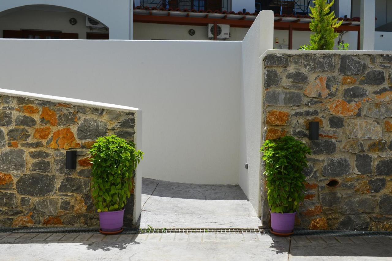 Hotel Marina Kolios Buitenkant foto