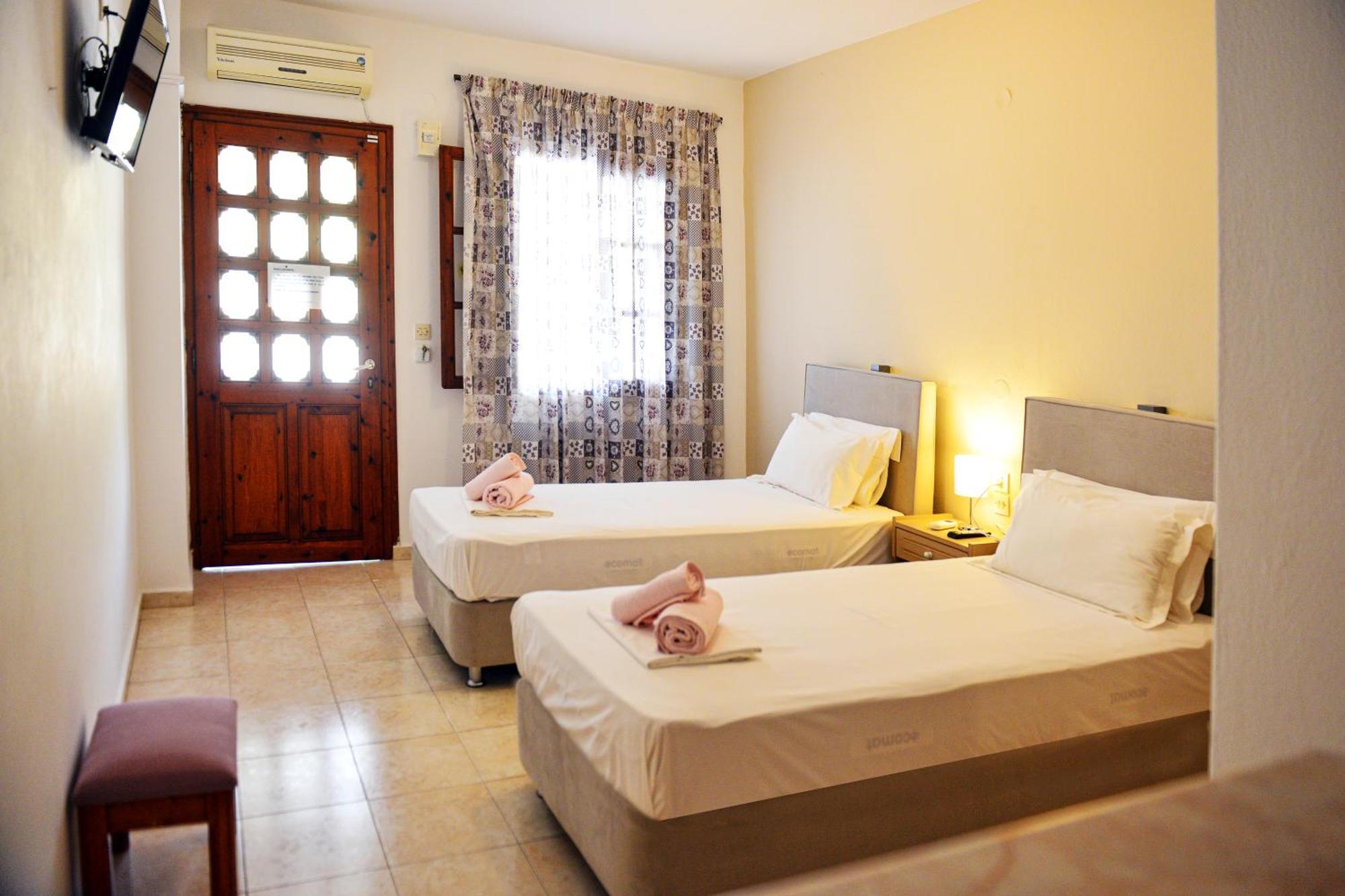 Hotel Marina Kolios Buitenkant foto