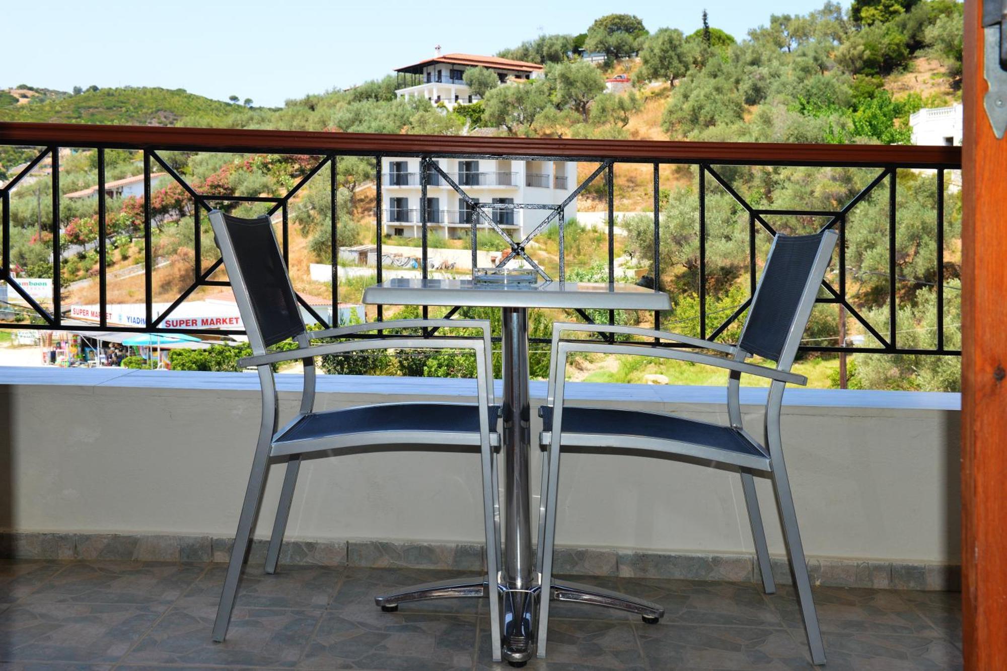 Hotel Marina Kolios Buitenkant foto