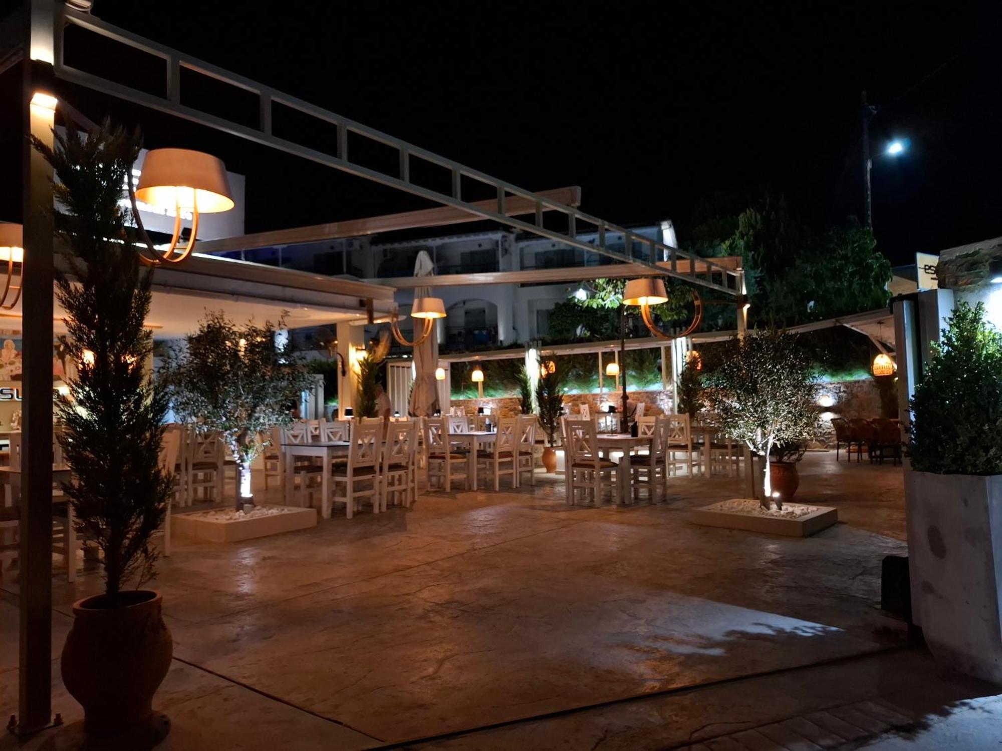 Hotel Marina Kolios Buitenkant foto