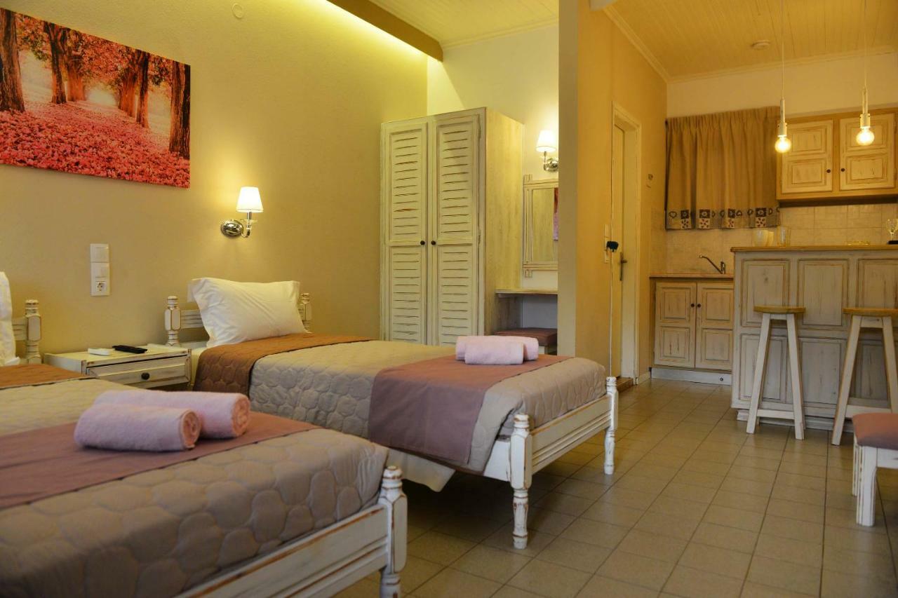 Hotel Marina Kolios Buitenkant foto